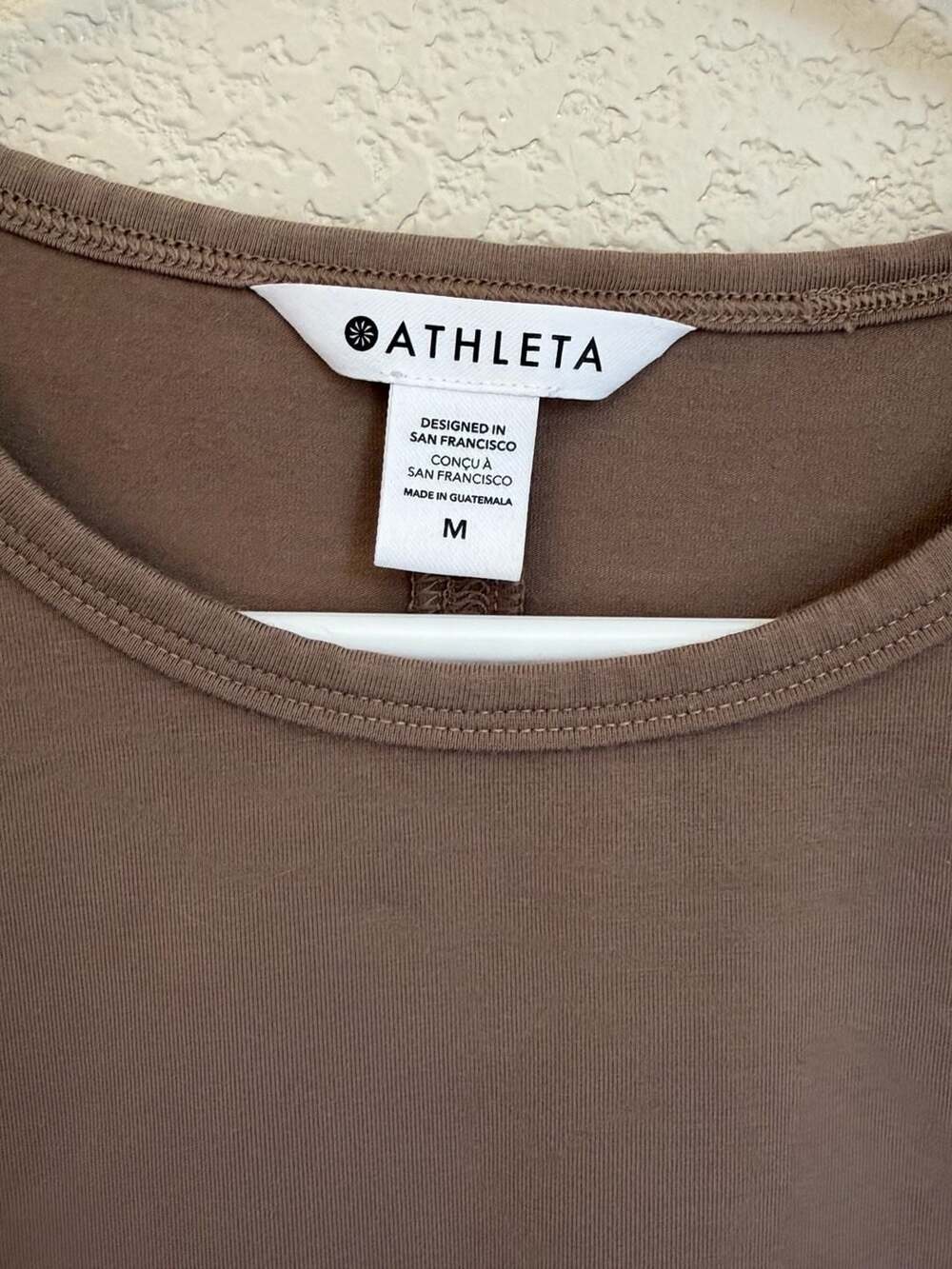 Athleta T-Shirt Size M Brown Crewneck - Picture 2 of 4